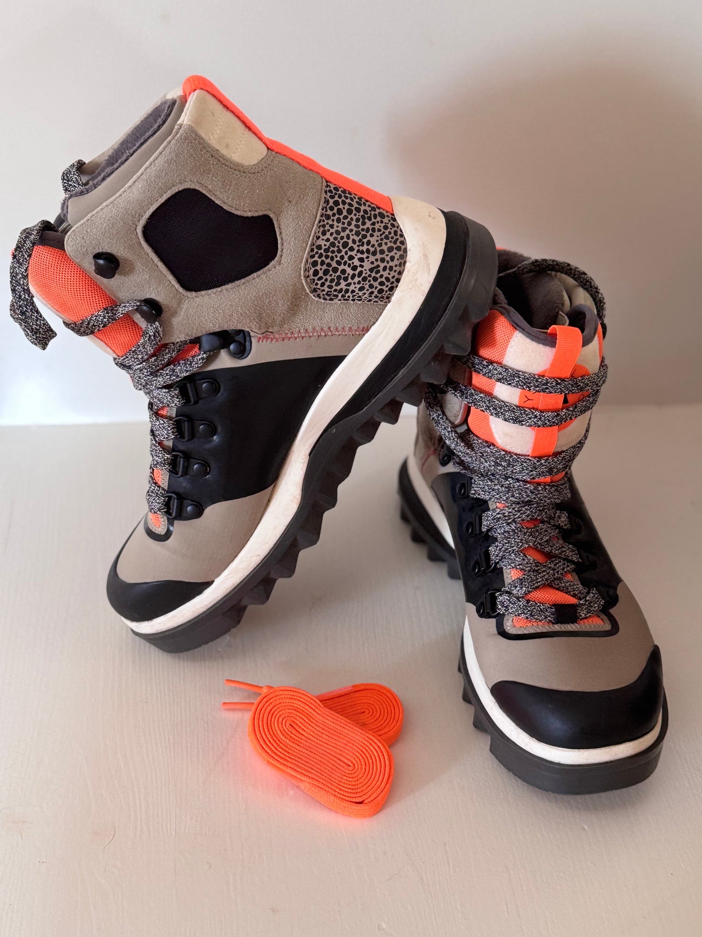 ADIDAS x STELLA MCCARTNEY EULAMPIS Outdoor Boots