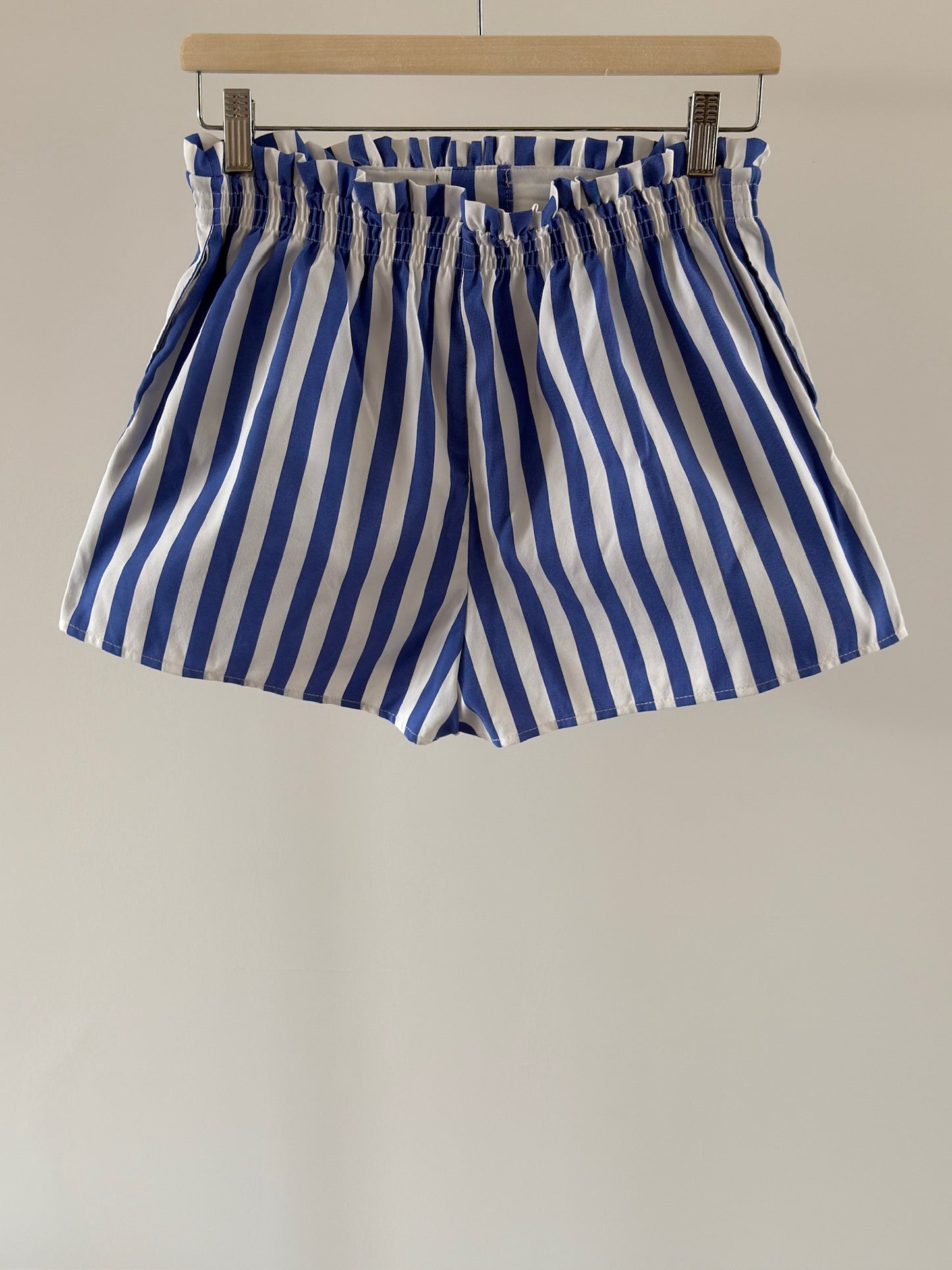 YAITTE Striped Shorts