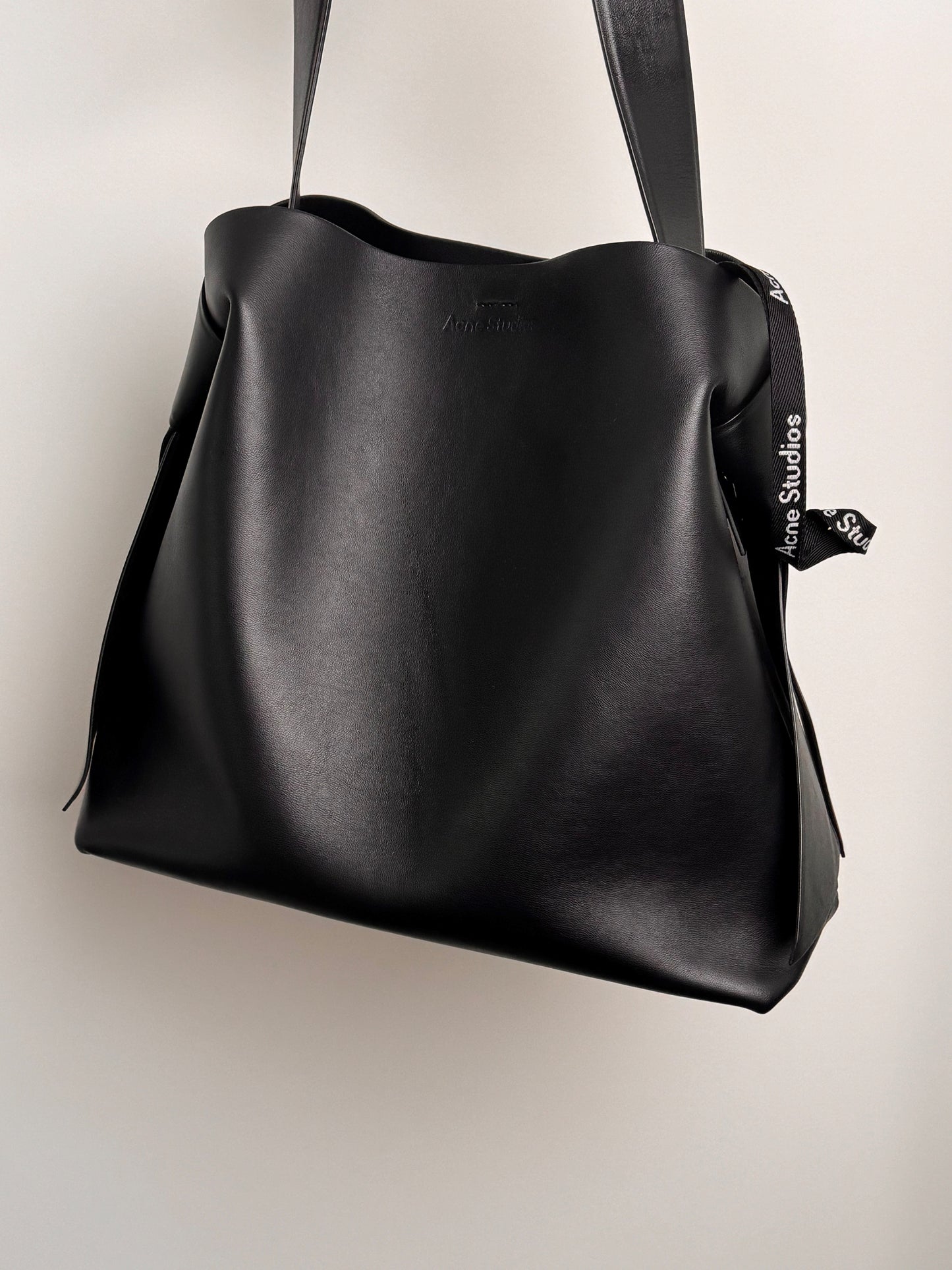 ACNE STUDIOS Musubi Midi Shoulder Bag