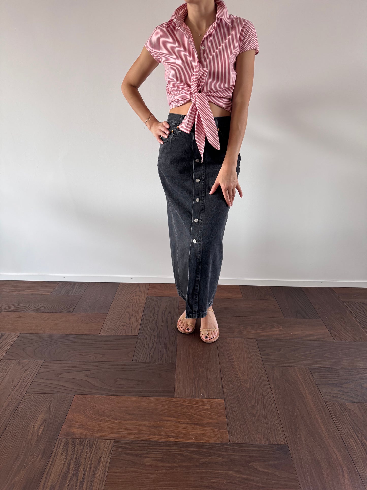 LEVI‘S Black Denim Skirt